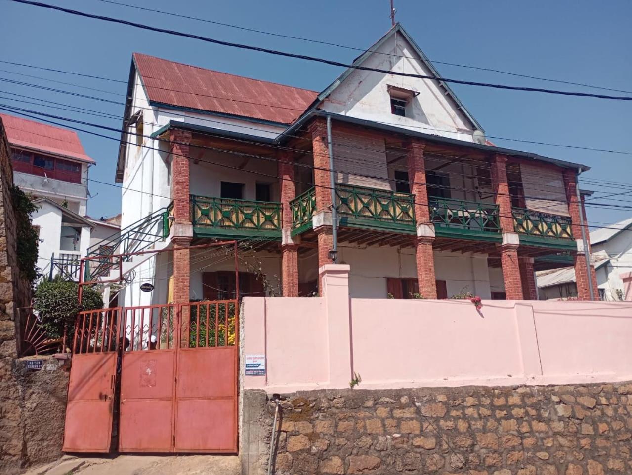 M'Serenity Guest House Antananarivo Eksteriør billede